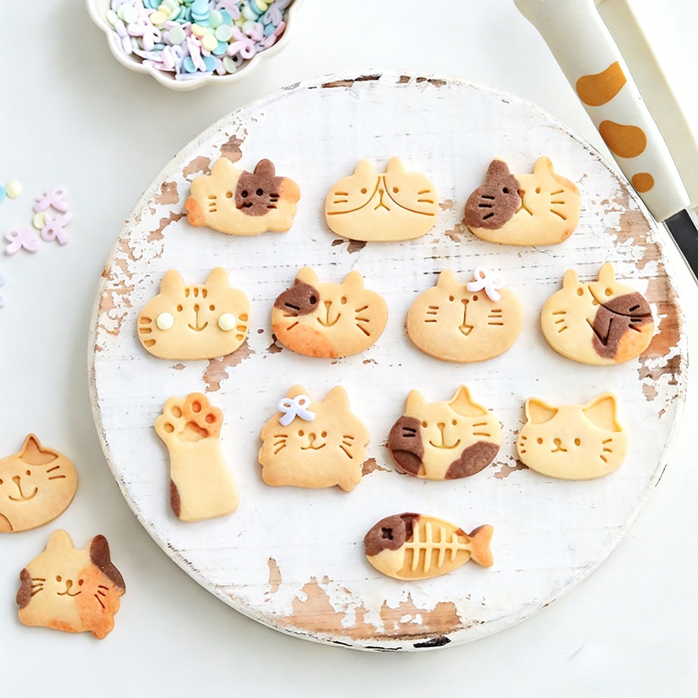 かわいい子猫DIYスタンプクッキーカッター焼き型ベーキングア - Kitchen Equipment For Baking のレビューと価格